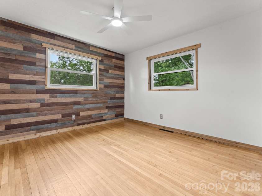 10 Monte Vista Circle, Candler, NC 28715.  MLS# CAR4411703, YatesRealty ID 41758. 