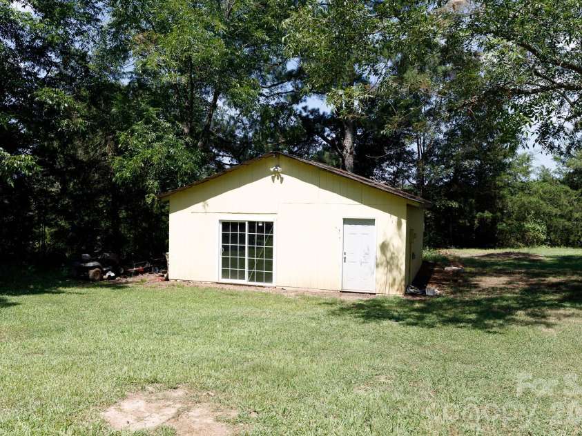 12173 Old Douglass Road, Blackstock, SC 29014.  MLS# CAR4411901, YatesRealty ID 41759. 