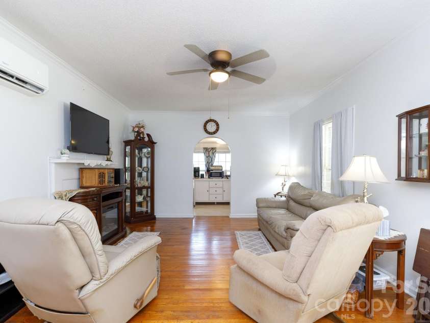 12173 Old Douglass Road, Blackstock, SC 29014.  MLS# CAR4411901, YatesRealty ID 41759. 