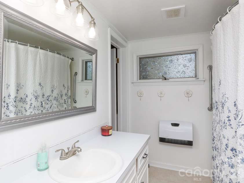 12173 Old Douglass Road, Blackstock, SC 29014.  MLS# CAR4411901, YatesRealty ID 41759. 