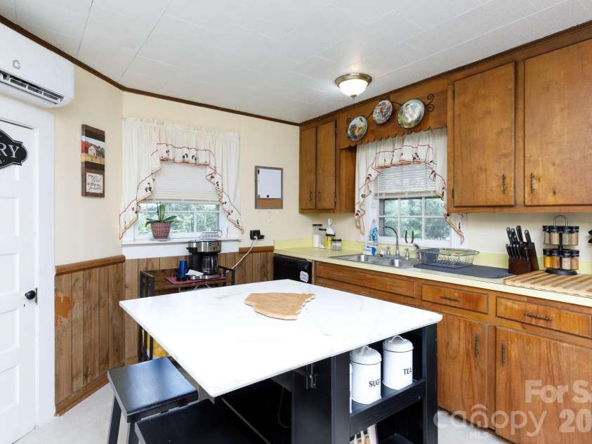 12173 Old Douglass Road, Blackstock, SC 29014.  MLS# CAR4411901, YatesRealty ID 41759. 