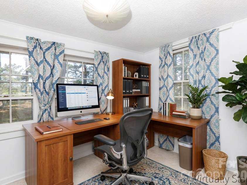 12173 Old Douglass Road, Blackstock, SC 29014.  MLS# CAR4411901, YatesRealty ID 41759. Staged Office Space