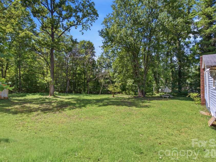 2155 Pa Jolly Lane, Granite Falls, NC 28630.  MLS# CAR4407951, YatesRealty ID 41763. 