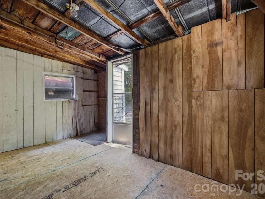 2155 Pa Jolly Lane, Granite Falls, NC 28630.  MLS# CAR4407951, YatesRealty ID 41763. 