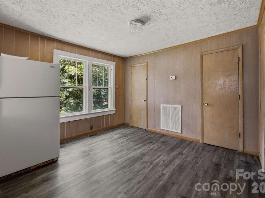2155 Pa Jolly Lane, Granite Falls, NC 28630.  MLS# CAR4407951, YatesRealty ID 41763. 