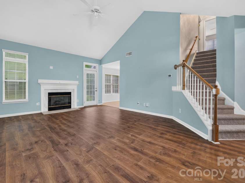 6420 Spanish Moss Lane, Charlotte, NC 28262.  MLS# CAR4411608, YatesRealty ID 41764. 