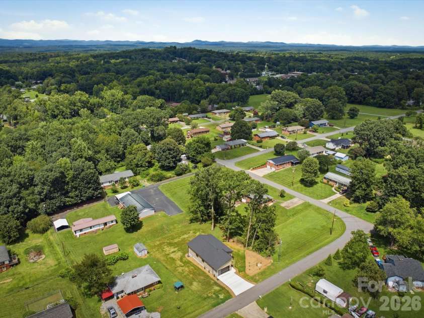 3143 2nd Street, Valdese, NC 28690.  MLS# CAR4410687, YatesRealty ID 41768. 