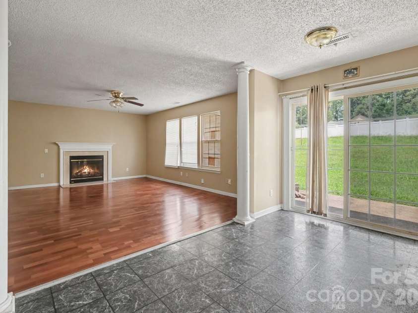 9813 Baxter Caldwell Drive, Charlotte, NC 28213.  MLS# CAR4411650, YatesRealty ID 41769. 