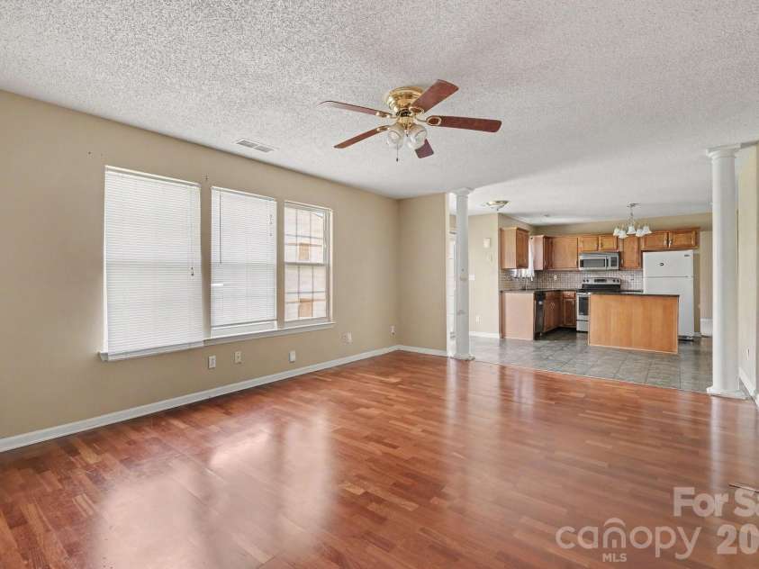 9813 Baxter Caldwell Drive, Charlotte, NC 28213.  MLS# CAR4411650, YatesRealty ID 41769. 