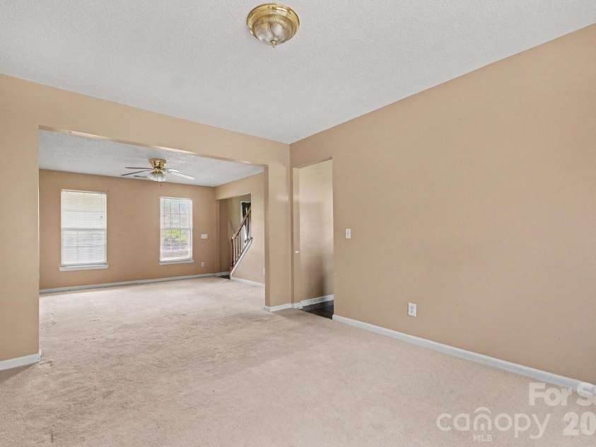 9813 Baxter Caldwell Drive, Charlotte, NC 28213.  MLS# CAR4411650, YatesRealty ID 41769. 