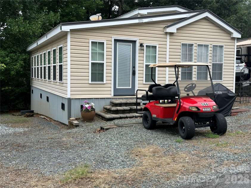 108 Hummingbird Circle, New London, NC 28127.  MLS# CAR4411380, YatesRealty ID 41770. 