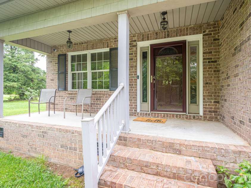 344 John Logan Lane, Gastonia, NC 28056.  MLS# CAR4410445, YatesRealty ID 41771. 