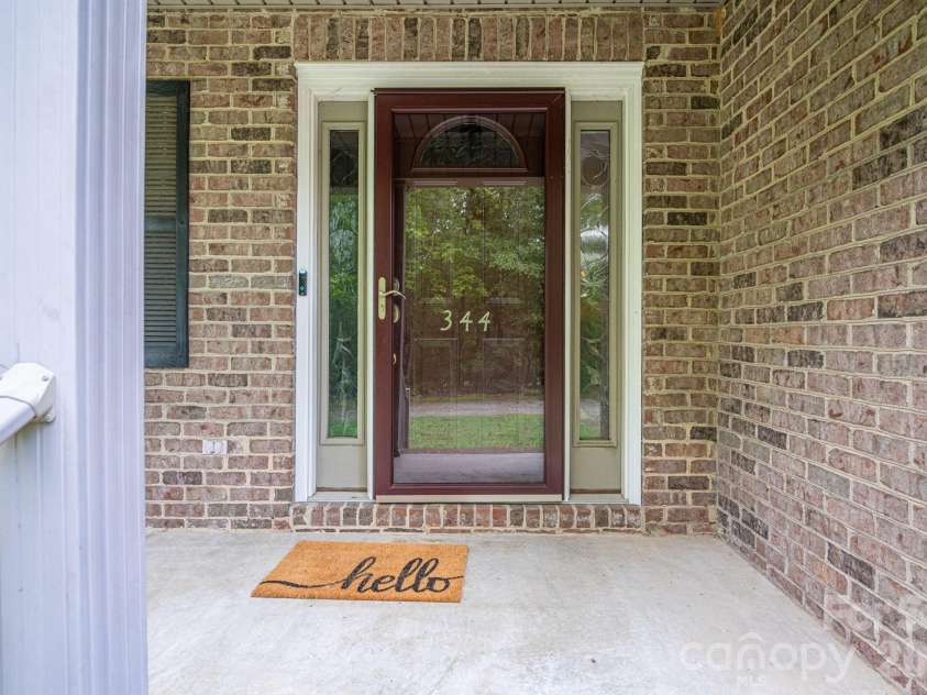 344 John Logan Lane, Gastonia, NC 28056.  MLS# CAR4410445, YatesRealty ID 41771. 