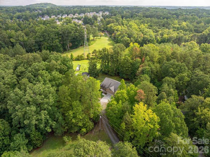 344 John Logan Lane, Gastonia, NC 28056.  MLS# CAR4410445, YatesRealty ID 41771. 