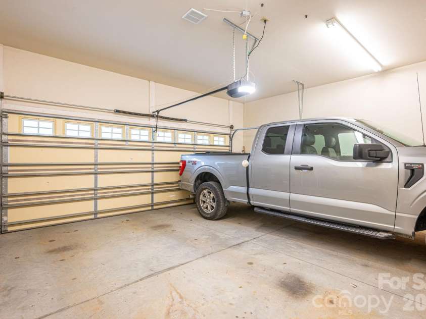344 John Logan Lane, Gastonia, NC 28056.  MLS# CAR4410445, YatesRealty ID 41771. Double attached garage