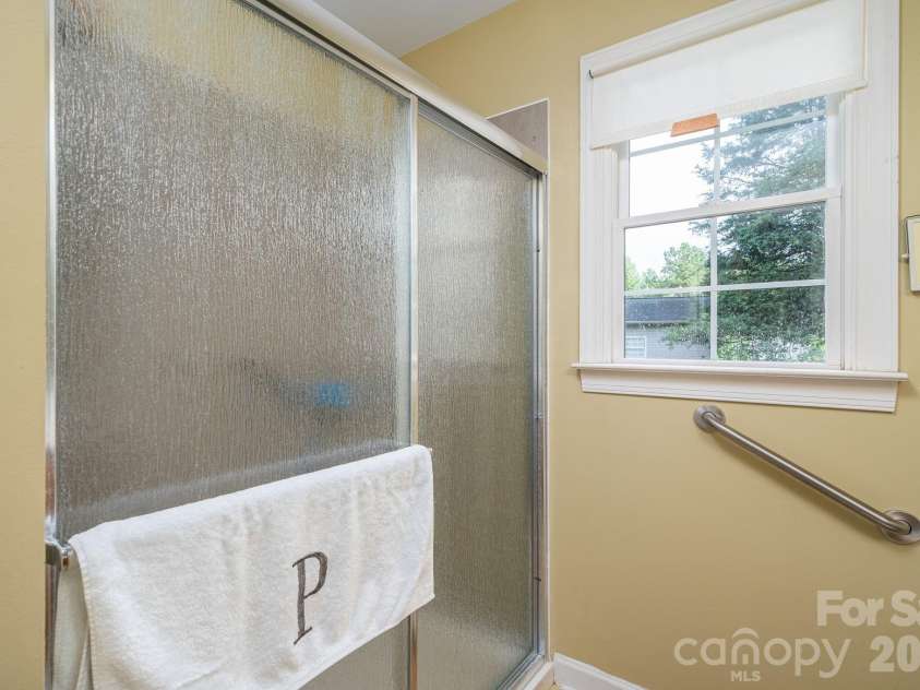 344 John Logan Lane, Gastonia, NC 28056.  MLS# CAR4410445, YatesRealty ID 41771. Primary bathroom