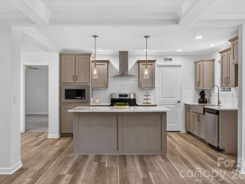 2274 Darwick Road, Winston Salem, NC 27127.  MLS# CAR4411764, YatesRealty ID 41772. 