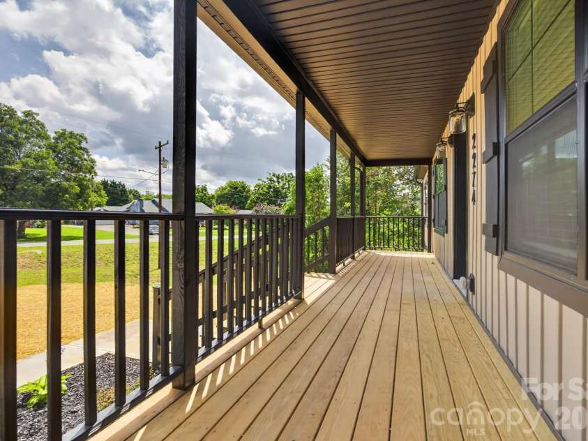 2274 Darwick Road, Winston Salem, NC 27127.  MLS# CAR4411764, YatesRealty ID 41772. Covered Front Porch