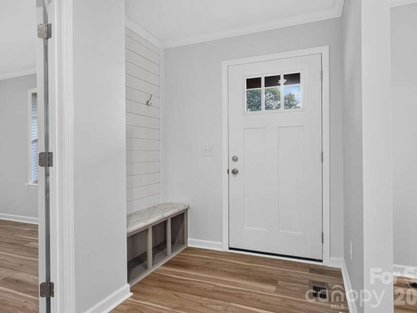 2274 Darwick Road, Winston Salem, NC 27127.  MLS# CAR4411764, YatesRealty ID 41772. Entry Drop zone