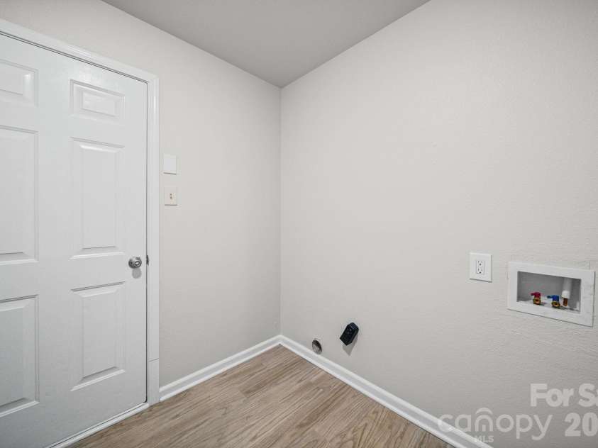 1604 Bray Drive, Charlotte, NC 28214.  MLS# CAR4409695, YatesRealty ID 41773. Laundry Room