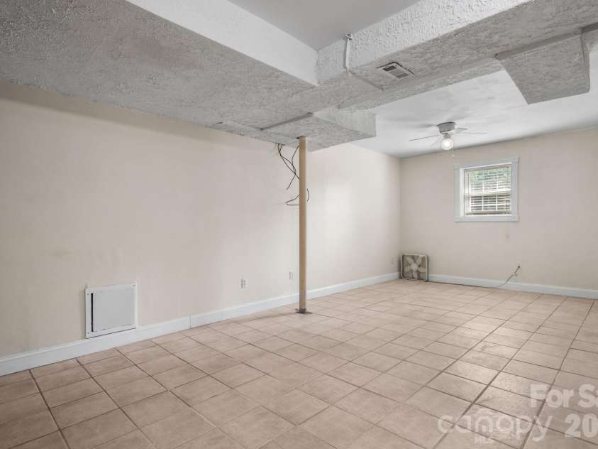 4400 Willowood Drive, Morganton, NC 28655.  MLS# CAR4409635, YatesRealty ID 41778. 