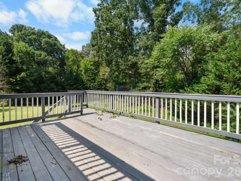 4400 Willowood Drive, Morganton, NC 28655.  MLS# CAR4409635, YatesRealty ID 41778. 