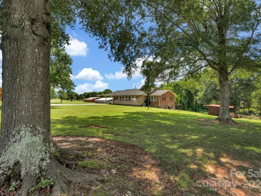 2036 Biggers Lake Road, Shelby, NC 28152.  MLS# CAR4273982, YatesRealty ID 4178. 