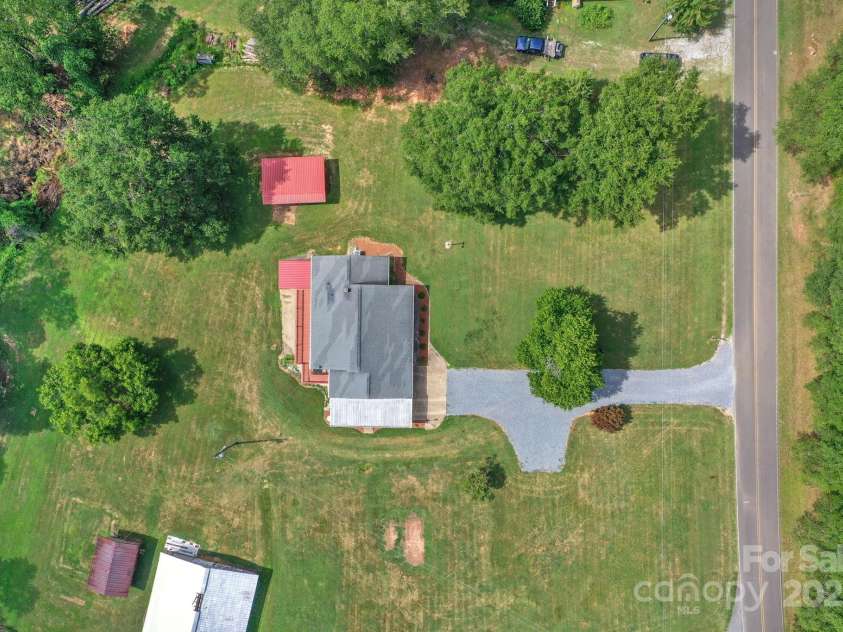 2036 Biggers Lake Road, Shelby, NC 28152.  MLS# CAR4273982, YatesRealty ID 4178. 