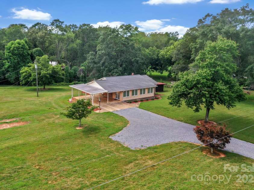 2036 Biggers Lake Road, Shelby, NC 28152.  MLS# CAR4273982, YatesRealty ID 4178. 