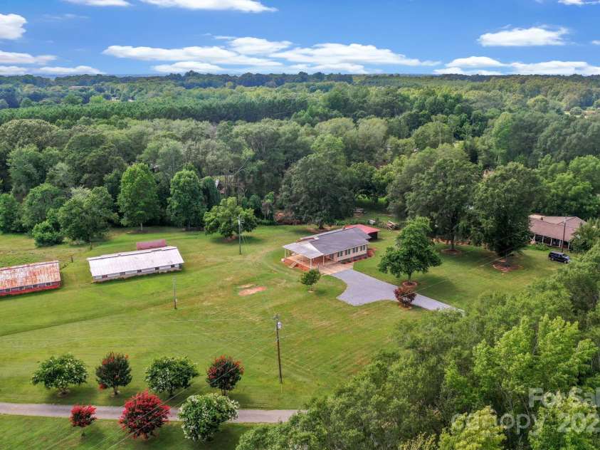 2036 Biggers Lake Road, Shelby, NC 28152.  MLS# CAR4273982, YatesRealty ID 4178. 