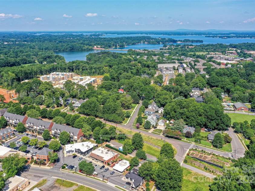 504 Potts Street, Davidson, NC 28036.  MLS# CAR4274445, YatesRealty ID 4178. West Davidson & Lake Norman