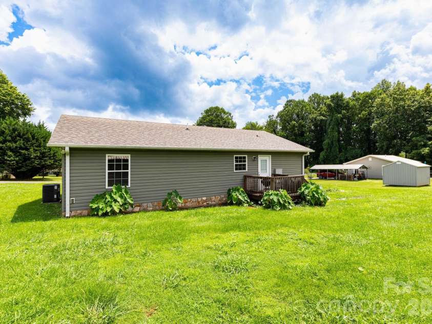 40 Eddie Drive, Old Fort, NC 28762.  MLS# CAR4409389, YatesRealty ID 41780. Back Yard