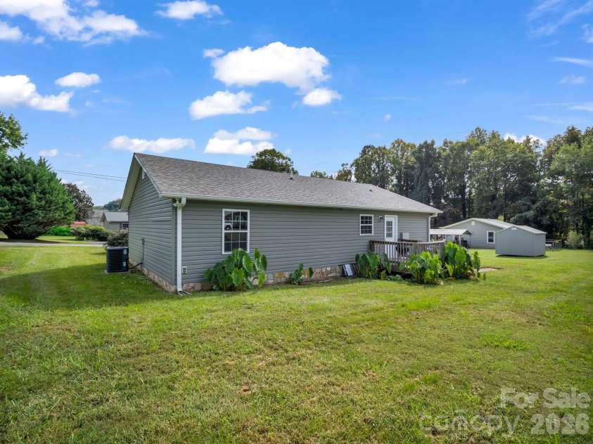 40 Eddie Drive, Old Fort, NC 28762.  MLS# CAR4431984, YatesRealty ID 41780. Flat back yard