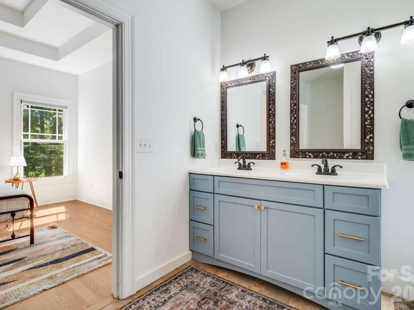 28 Greenbriar Road, Black Mountain, NC 28711.  MLS# CAR4408381, YatesRealty ID 41783. 