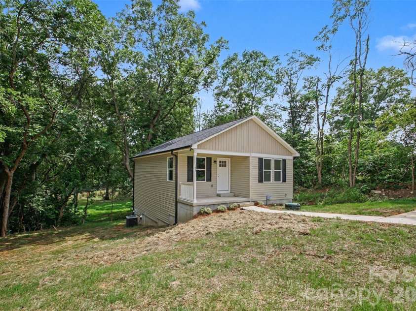 155 Corban Avenue, Concord, NC 28025.  MLS# CAR4405826, YatesRealty ID 41785. Spacious lot