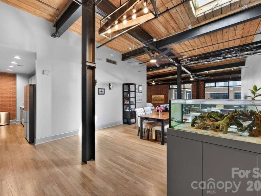 310 Arlington Avenue, Charlotte, NC 28203.  MLS# CAR4411977, YatesRealty ID 41789. 