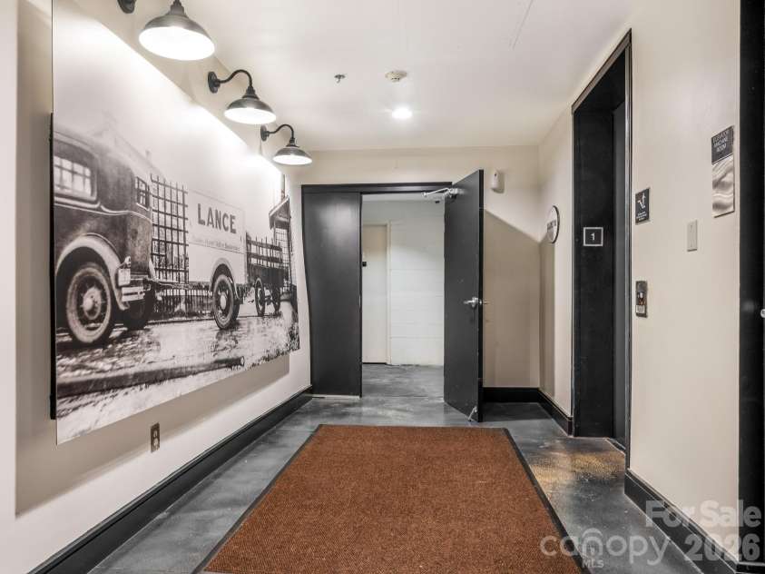 310 Arlington Avenue, Charlotte, NC 28203.  MLS# CAR4428320, YatesRealty ID 41789. 