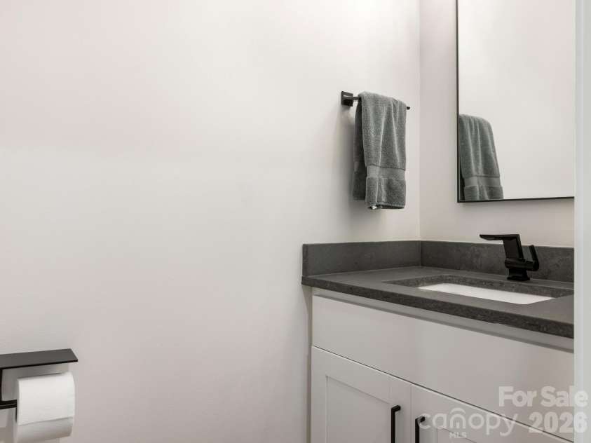 310 Arlington Avenue, Charlotte, NC 28203.  MLS# CAR4428320, YatesRealty ID 41789. 