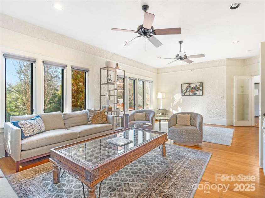 26 Sheridan Road, Asheville, NC 28803.  MLS# CAR4313661, YatesRealty ID 4179. 