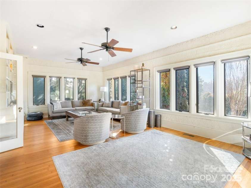 26 Sheridan Road, Asheville, NC 28803.  MLS# CAR4313661, YatesRealty ID 4179. 