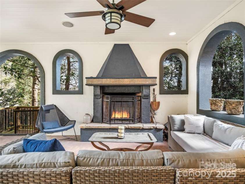 26 Sheridan Road, Asheville, NC 28803.  MLS# CAR4313661, YatesRealty ID 4179. 