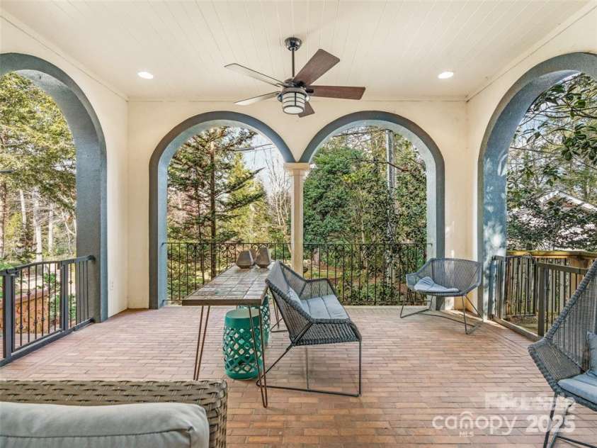 26 Sheridan Road, Asheville, NC 28803.  MLS# CAR4313661, YatesRealty ID 4179. 