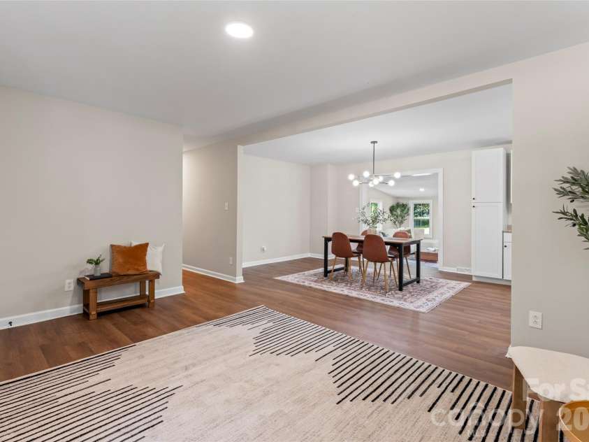 5316 Rupert Lane, Charlotte, NC 28215.  MLS# CAR4412155, YatesRealty ID 41790. 