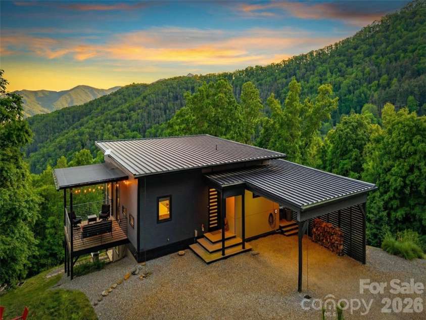 147 Bluff Creek Terrace, Candler, NC 28715.  MLS# CAR4411960, YatesRealty ID 41794. 