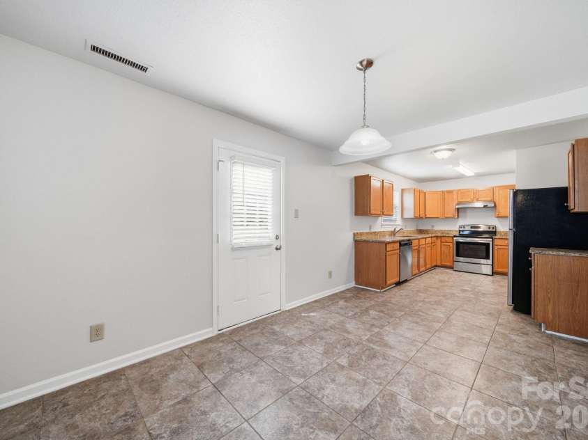 1602 Matthew Allen Circle, Kannapolis, NC 28081.  MLS# CAR4411089, YatesRealty ID 41795. 