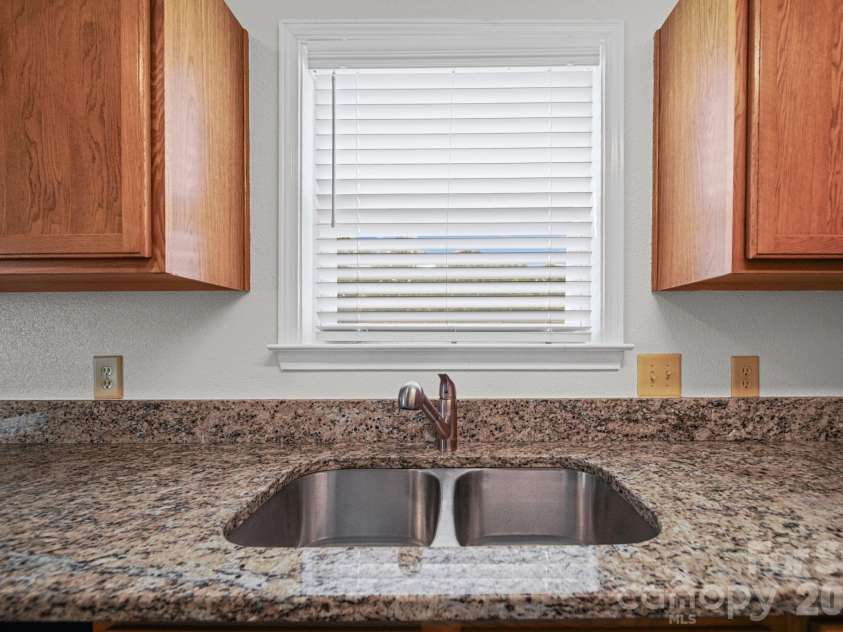 1602 Matthew Allen Circle, Kannapolis, NC 28081.  MLS# CAR4411089, YatesRealty ID 41795. 