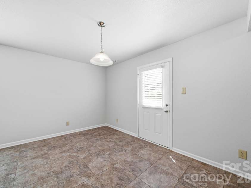1602 Matthew Allen Circle, Kannapolis, NC 28081.  MLS# CAR4411089, YatesRealty ID 41795. 
