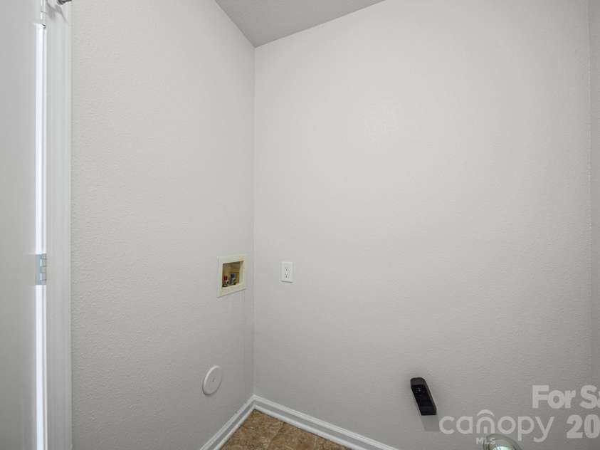 1602 Matthew Allen Circle, Kannapolis, NC 28081.  MLS# CAR4411089, YatesRealty ID 41795. 