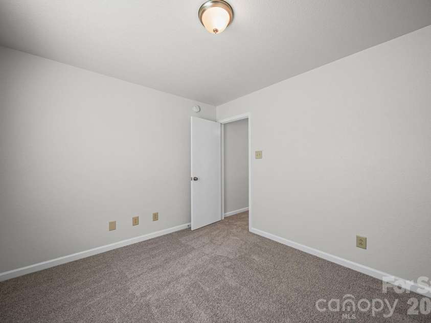 1602 Matthew Allen Circle, Kannapolis, NC 28081.  MLS# CAR4411089, YatesRealty ID 41795. 
