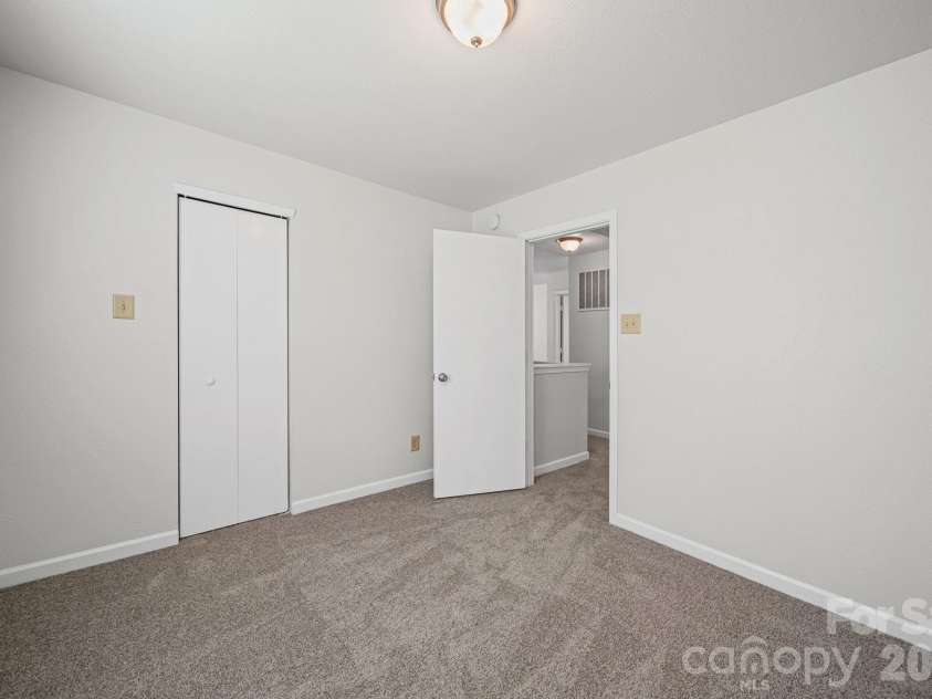 1602 Matthew Allen Circle, Kannapolis, NC 28081.  MLS# CAR4411089, YatesRealty ID 41795. 